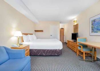 Travelodge by Wyndham Bridgewater hotel thumbnail 5