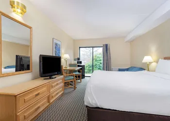 Travelodge by Wyndham Bridgewater hotel thumbnail 6