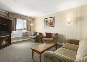 Days Inn & Conference Center by Wyndham Bridgewater hotel thumbnail 5