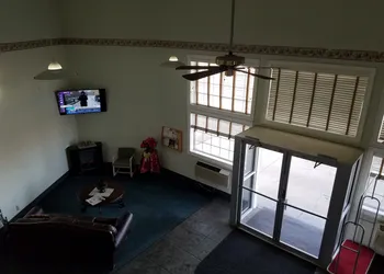 Simple Rewards Inn hotel thumbnail 2
