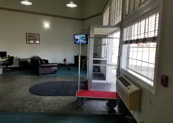 Simple Rewards Inn hotel thumbnail 3
