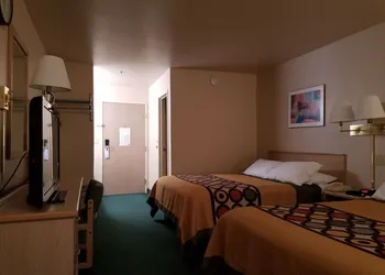 Simple Rewards Inn hotel thumbnail 8