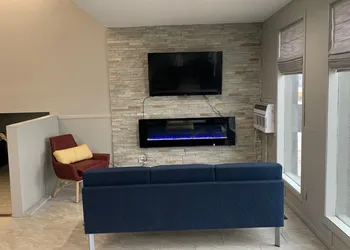 Super 8 by Wyndham Kirksville-University Area hotel thumbnail 5