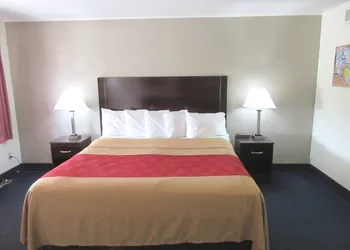 Econo Lodge Cameron hotel thumbnail 6