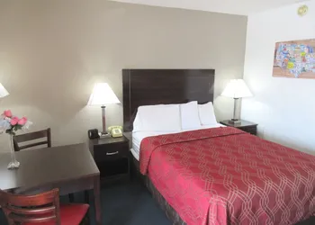 Econo Lodge Cameron hotel thumbnail 7