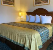 Harrisonville Inn & Suites hotel detail image 7