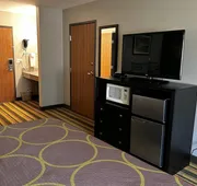Super 8 by Wyndham Mound City hotel detail image 7