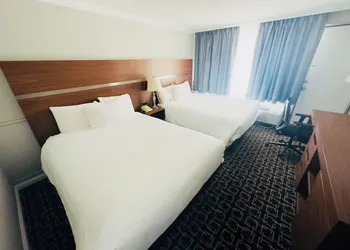 Baymont by Wyndham Edson hotel thumbnail 7