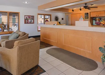 Americas Best Value Inn & Suites Atlantic hotel thumbnail 2