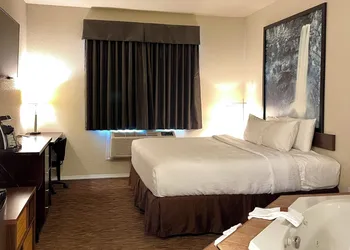 High Point Inn & Suites Peace River hotel thumbnail 6