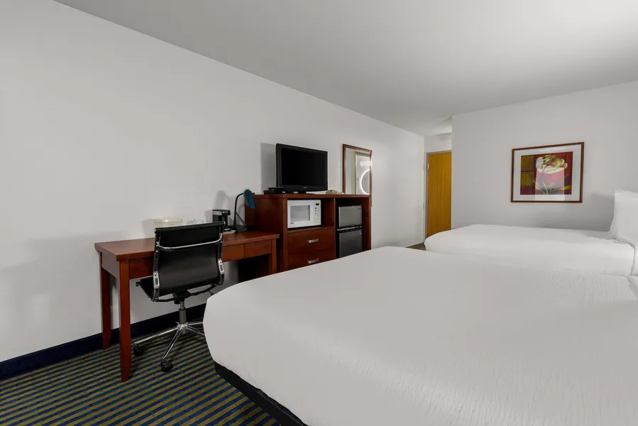 SureStay Plus by Best Western Brooks hotel detail image 6