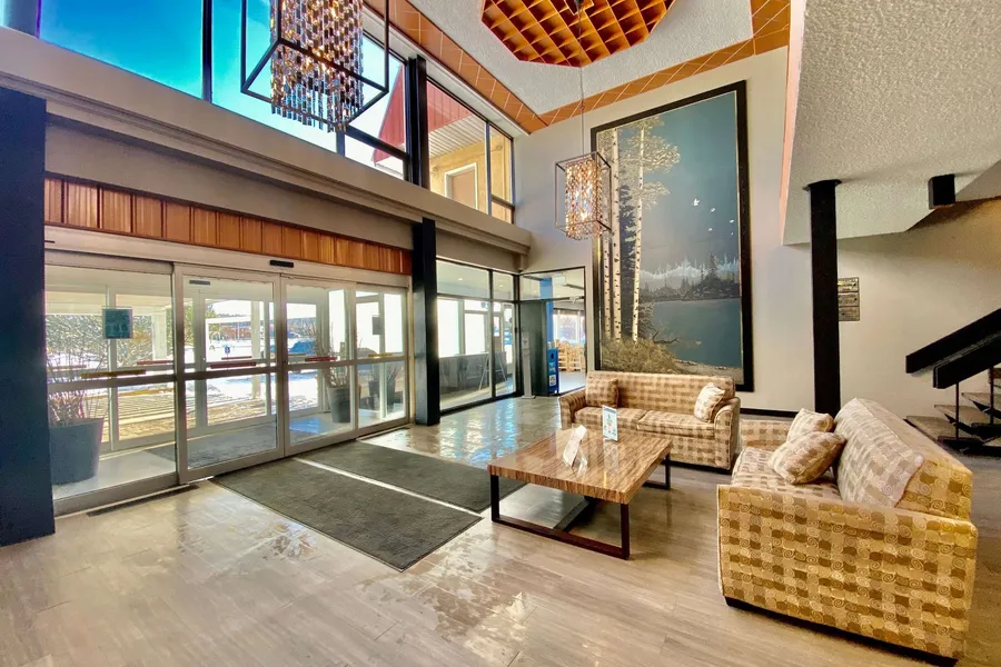 Ramada by Wyndham Whitecourt hotel detail image 2