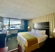 Ramada by Wyndham Whitecourt hotel detail image 7