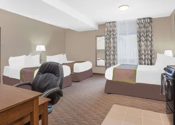 Super 8 by Wyndham Athabasca AB hotel thumbnail 6