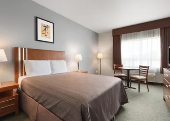 High Prairie Inn hotel thumbnail 2