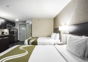 Quality Inn & Suites Thompson hotel thumbnail 6