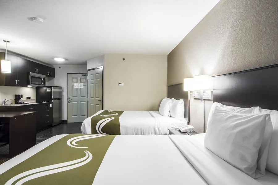 Quality Inn & Suites Thompson hotel detail image 6
