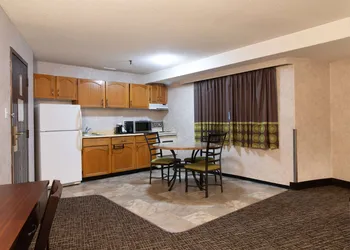 Super 8 by Wyndham Prince George hotel thumbnail 6