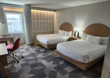 Miami International Airport Hotel hotel thumbnail 8