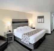 Baymont by Wyndham Paw Paw hotel detail image 7