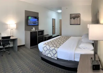 Baymont by Wyndham Paw Paw hotel thumbnail 8