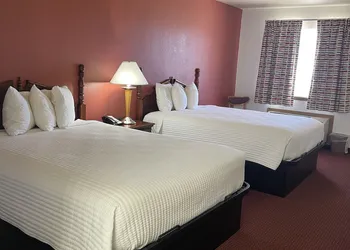 Carriage House Inn hotel thumbnail 8