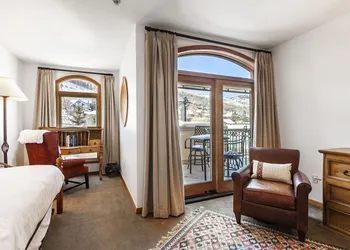 The Caledonian by All Seasons Resort Lodging hotel thumbnail 4