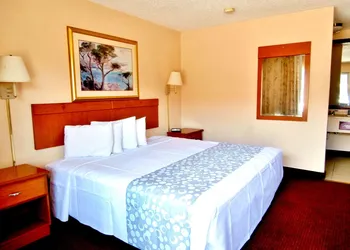 Americas Best Value Inn Alachua hotel thumbnail 2