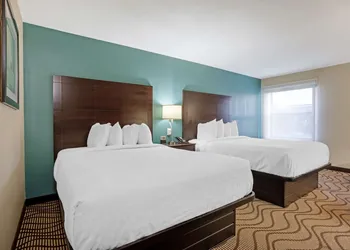 Best Western Plus Lonoke Hotel hotel thumbnail 4
