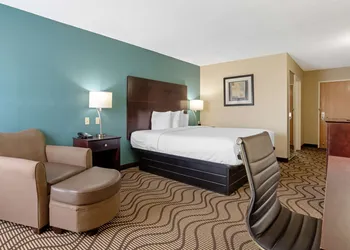 Best Western Plus Lonoke Hotel hotel thumbnail 8