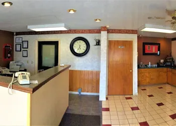 Americas Best Value Inn Decatur, IN hotel thumbnail 4