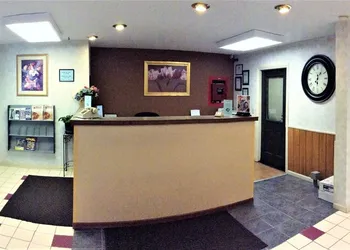 Americas Best Value Inn Decatur, IN hotel thumbnail 7