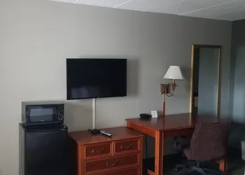 Americas Best Value Inn St. Louis Downtown hotel thumbnail 4