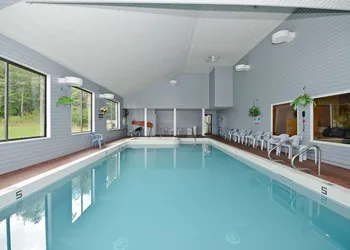Americas Best Value Inn St. Ignace hotel thumbnail 5