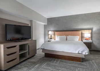 Hampton Inn & Suites Knoxville-Downtown hotel thumbnail 5