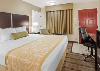Best Western Pasadena Royale Inn & Suites hotel thumbnail 5