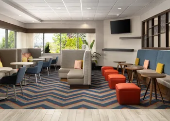 Hampton Inn Chambersburg hotel thumbnail 3