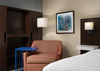 Hampton Inn Chambersburg hotel thumbnail 6