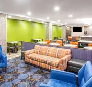 La Quinta Inn by Wyndham St. Louis Hazelwood - Airport North hotel detail image 5