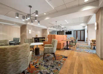 Hampton Inn Warrenton hotel thumbnail 2