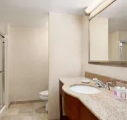 Hampton Inn Warrenton hotel detail image 7