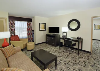 Holiday Inn Express Augusta Downtown by IHG hotel thumbnail 6