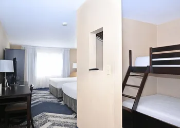 Skyline Hotel & Waterpark hotel thumbnail 7