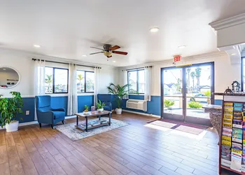 Aloha Inn hotel thumbnail 2