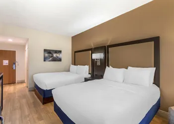 Best Western Plus Madison hotel thumbnail 7