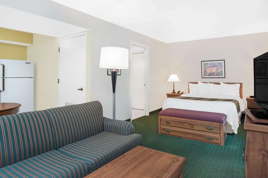 Hawthorn Extended Stay by Wyndham Green Bay hotel detail image 6
