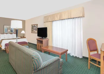 Hawthorn Extended Stay by Wyndham Green Bay hotel thumbnail 8