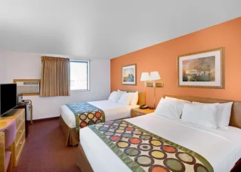 Super 8 by Wyndham Aberdeen East hotel thumbnail 5
