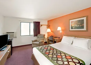 Super 8 by Wyndham Aberdeen East hotel thumbnail 8