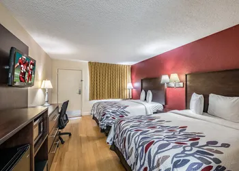 Red Roof Inn Orlando South - Florida Mall hotel thumbnail 7